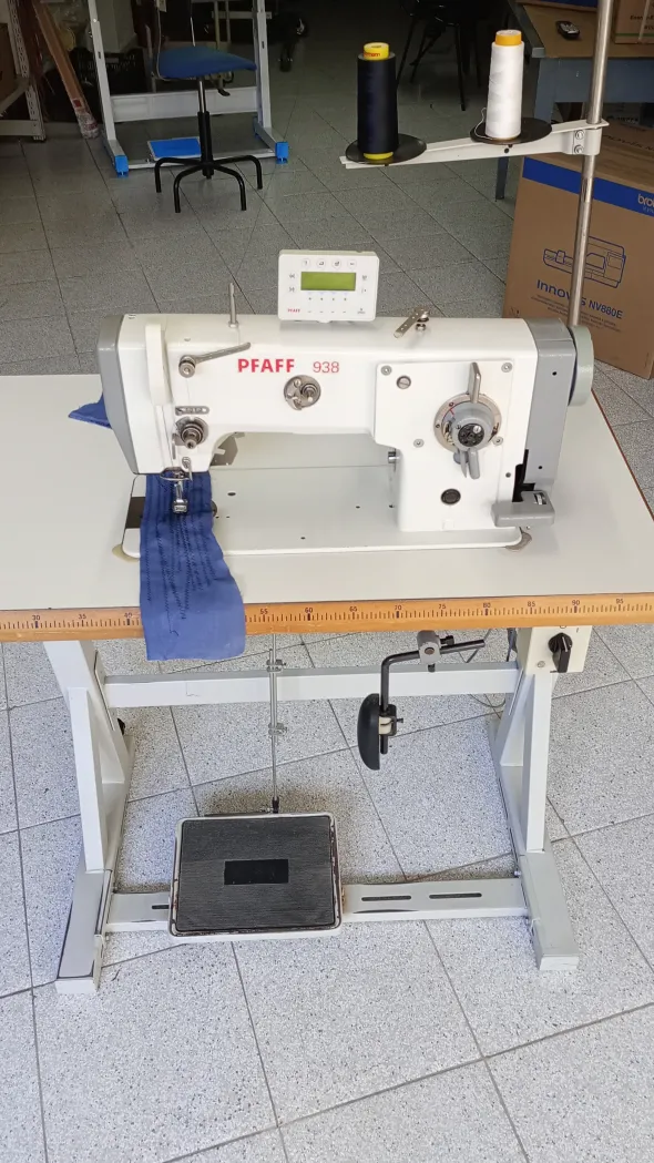 Macchina per cucire PFAFF 938 Zig-Zag