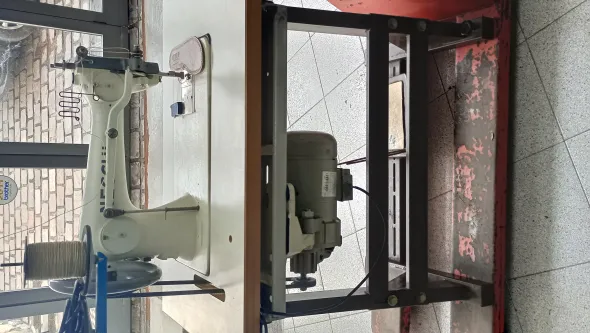 Macchina per cucire tessuti pesanti NECCHI OP