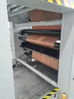 Macchina per la produzione di shopper in carta