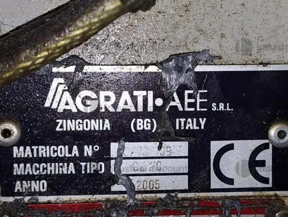 2#9818 Macchina per pressofusione Agrati