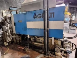 2#9818 Macchina per pressofusione Agrati