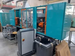 4#6439 Macchina per stampaggio a iniezione Presma