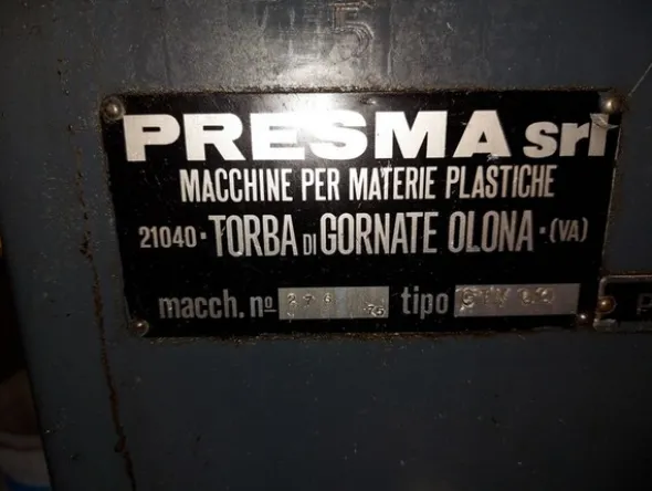 11#6439 Macchina per stampaggio a iniezione Presma