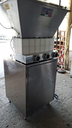 Macchina per trofie, orecchiette, etc