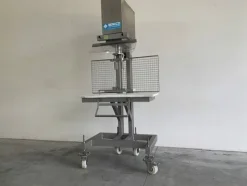 7#7751 Macchina pressastampi Menozzi
