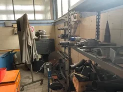 5#6473 Macchinari e attrezzature da officina meccanica per macchine agricole e arredi da ufficio