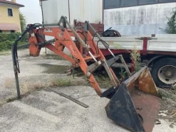 5#6473 Macchinari e attrezzature da officina meccanica per macchine agricole e arredi da ufficio