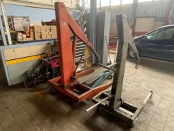 5#6473 Macchinari e attrezzature da officina meccanica per macchine agricole e arredi da ufficio