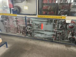 5#6473 Macchinari e attrezzature da officina meccanica per macchine agricole e arredi da ufficio
