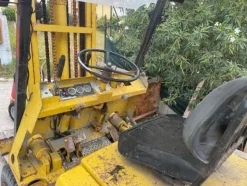 5#6473 Macchinari e attrezzature da officina meccanica per macchine agricole e arredi da ufficio