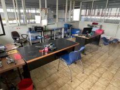 5#6473 Macchinari e attrezzature da officina meccanica per macchine agricole e arredi da ufficio