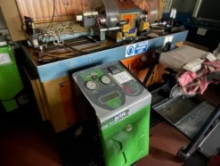 5#6473 Macchinari e attrezzature da officina meccanica per macchine agricole e arredi da ufficio