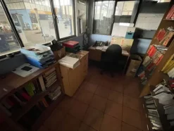 5#6473 Macchinari e attrezzature da officina meccanica per macchine agricole e arredi da ufficio