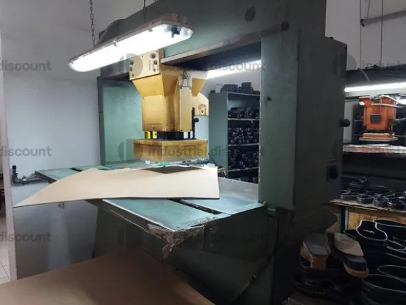 1#9144 Macchinari e attrezzature per lavorazione suole scarpe