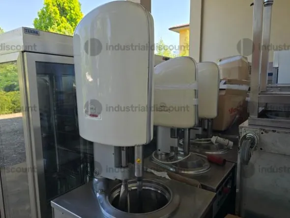 1#10176 Macchinari e attrezzature per produzione e mantecatura gelato