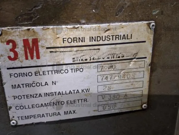 1#9818 Macchinari e attrezzature per lavorazioni metalliche e carrelli elevatori