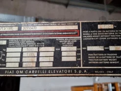 1#9818 Macchinari e attrezzature per lavorazioni metalliche e carrelli elevatori