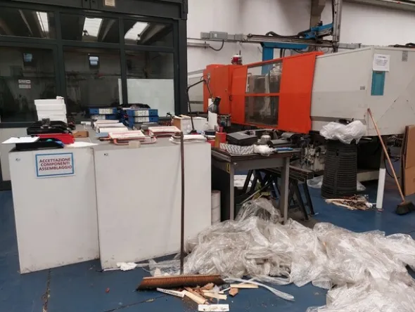 1#7512 Macchinari e attrezzature per la lavorazione di materie plastiche