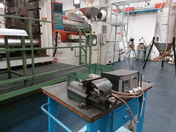 1#7512 Macchinari e attrezzature per la lavorazione di materie plastiche