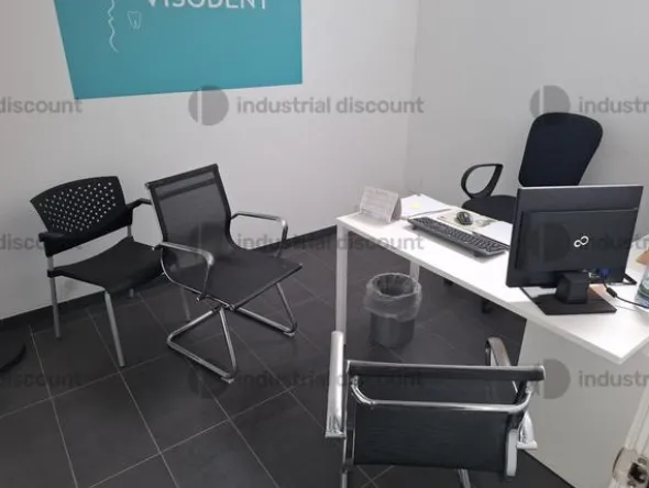 1#10115 Macchinari ed arredamento per studio odontoiatrico
