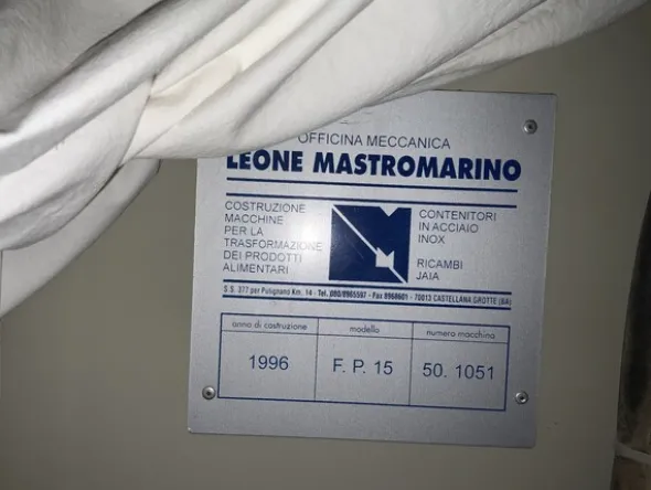 10#7974 Macchinari in disuso