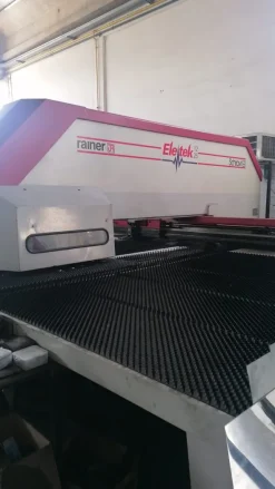 MACCHINARI INDUSTRIALI