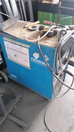 MACCHINARI INDUSTRIALI