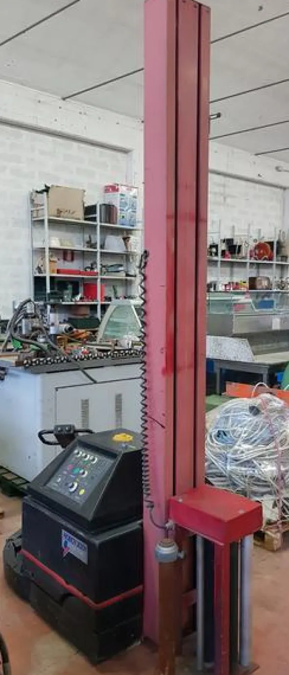 7#3435 Macchinario per imbalaggio Robopac robot 2001