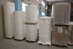 7#7251 Macchinario per produzione assorbenti e magazzino materie prime