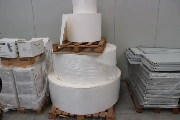 7#7251 Macchinario per produzione assorbenti e magazzino materie prime