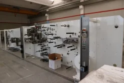 7#7251 Macchinario per produzione assorbenti e magazzino materie prime