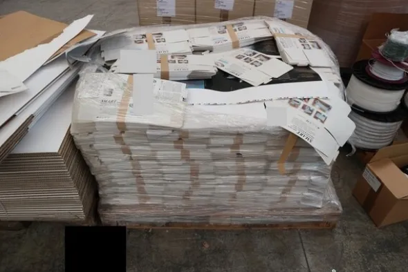 7#7251 Macchinario per produzione assorbenti e magazzino materie prime