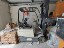 1#6329 Macchinari per falegnameria e Autocarro Fiat