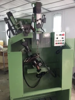 1#7355 Macchinari per la produzione di forme del settore calzaturiero