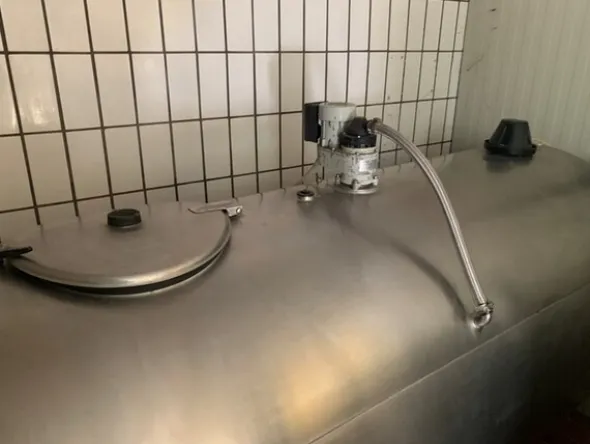 10#6331 Macchinari per la raccolta ed il trasporto del latte