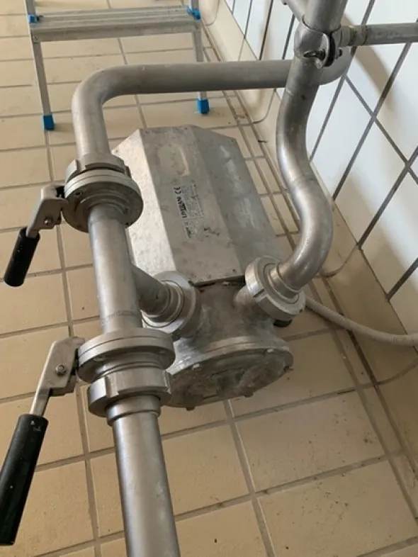 10#6331 Macchinari per la raccolta ed il trasporto del latte