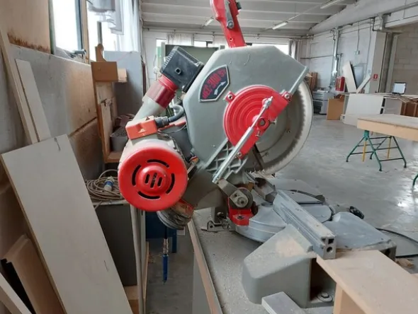 9#8426 Macchinari per lavorazione legno