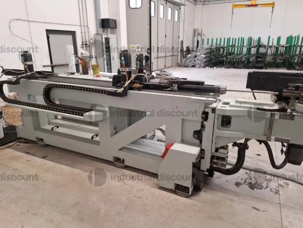 1#9876 Macchinari per lavorazioni metalliche e carrelli elevatori