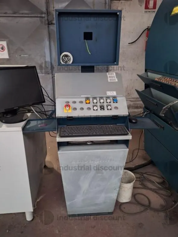 1#9876 Macchinari per lavorazioni metalliche e carrelli elevatori