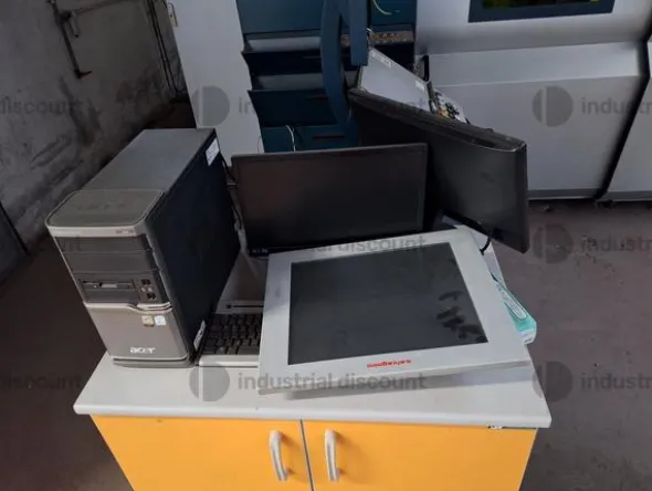 1#9876 Macchinari per lavorazioni metalliche e carrelli elevatori