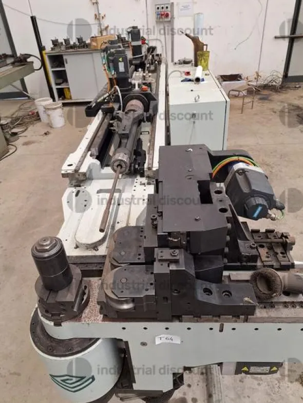 1#9876 Macchinari per lavorazioni metalliche e carrelli elevatori
