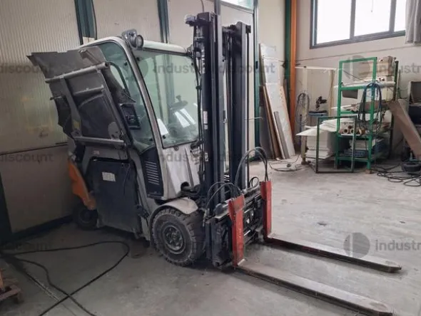 1#9876 Macchinari per lavorazioni metalliche e carrelli elevatori