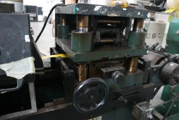 1#4432 Macchinari per produzione etichette autoadesive