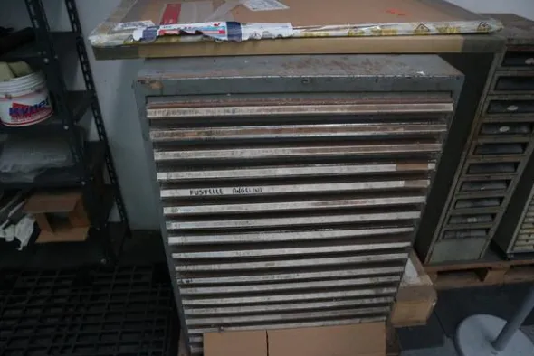 1#4432 Macchinari per produzione etichette autoadesive