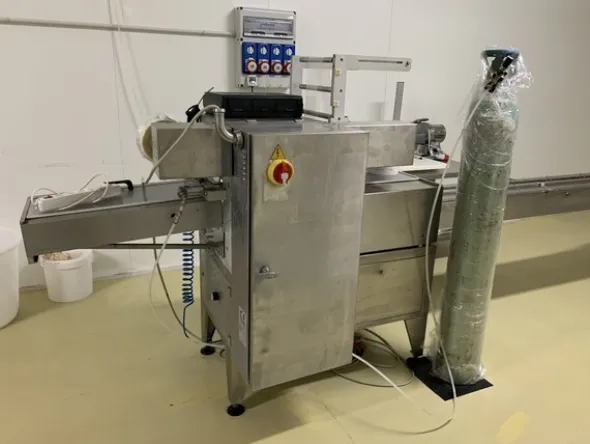 1#7648 Macchinari produzione di prodotti caseari e autocarri