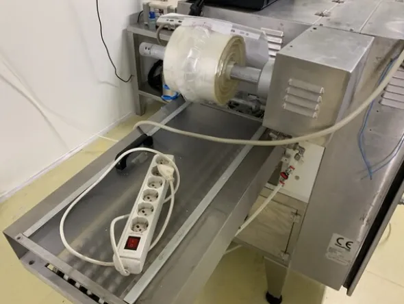 1#7648 Macchinari produzione di prodotti caseari e autocarri