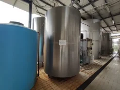 1#7648 Macchinari produzione di prodotti caseari e autocarri