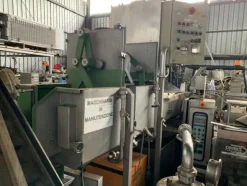 1#7648 Macchinari produzione di prodotti caseari e autocarri