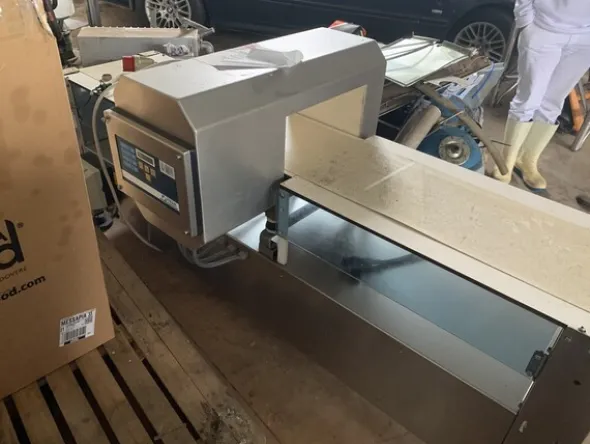 1#7648 Macchinari produzione di prodotti caseari e autocarri