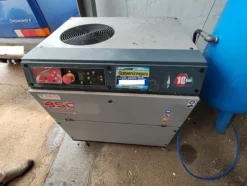 1#7648 Macchinari produzione di prodotti caseari e autocarri